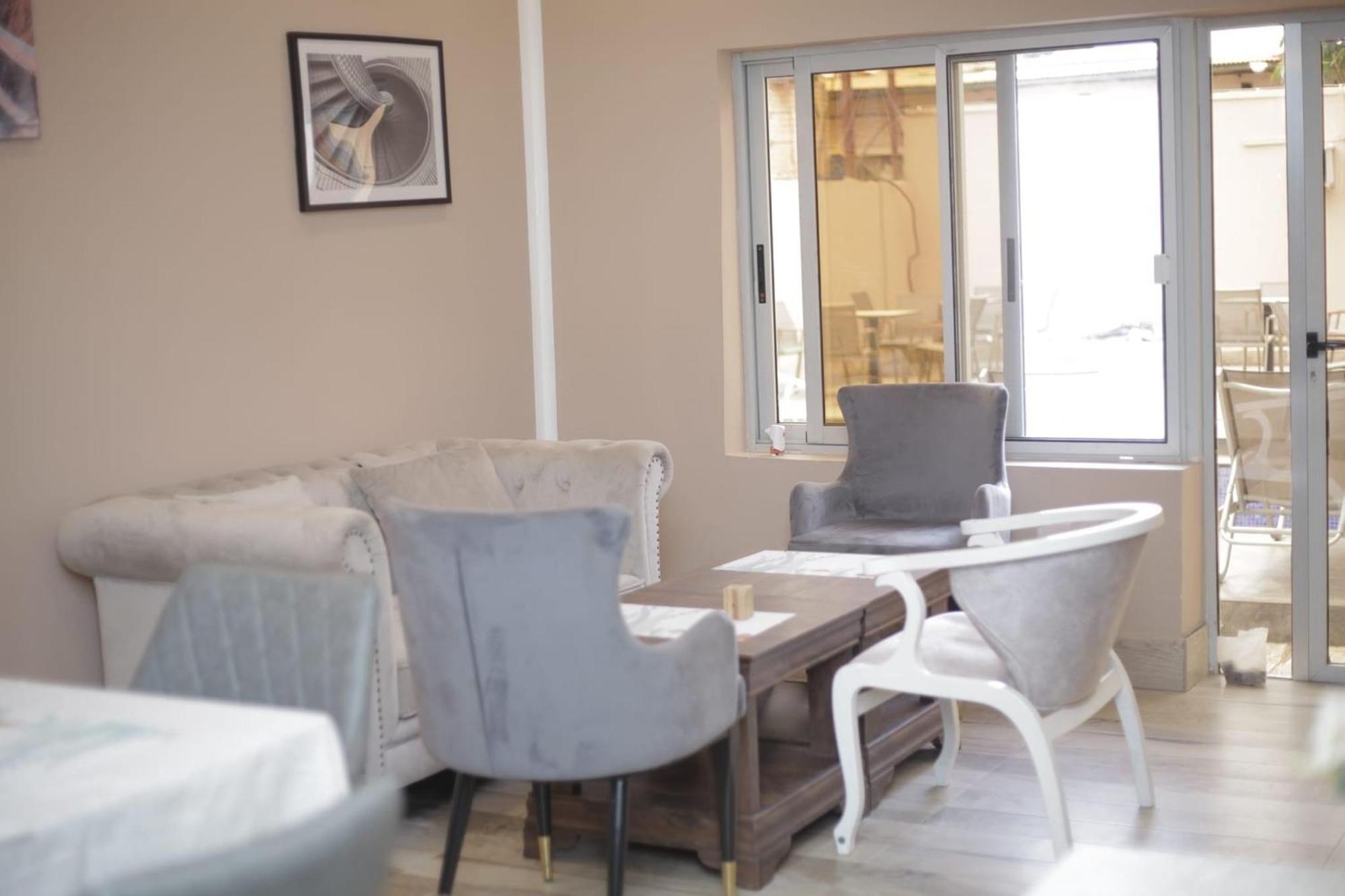 Owandja House Lubumbashi Hotel Ngoại thất bức ảnh