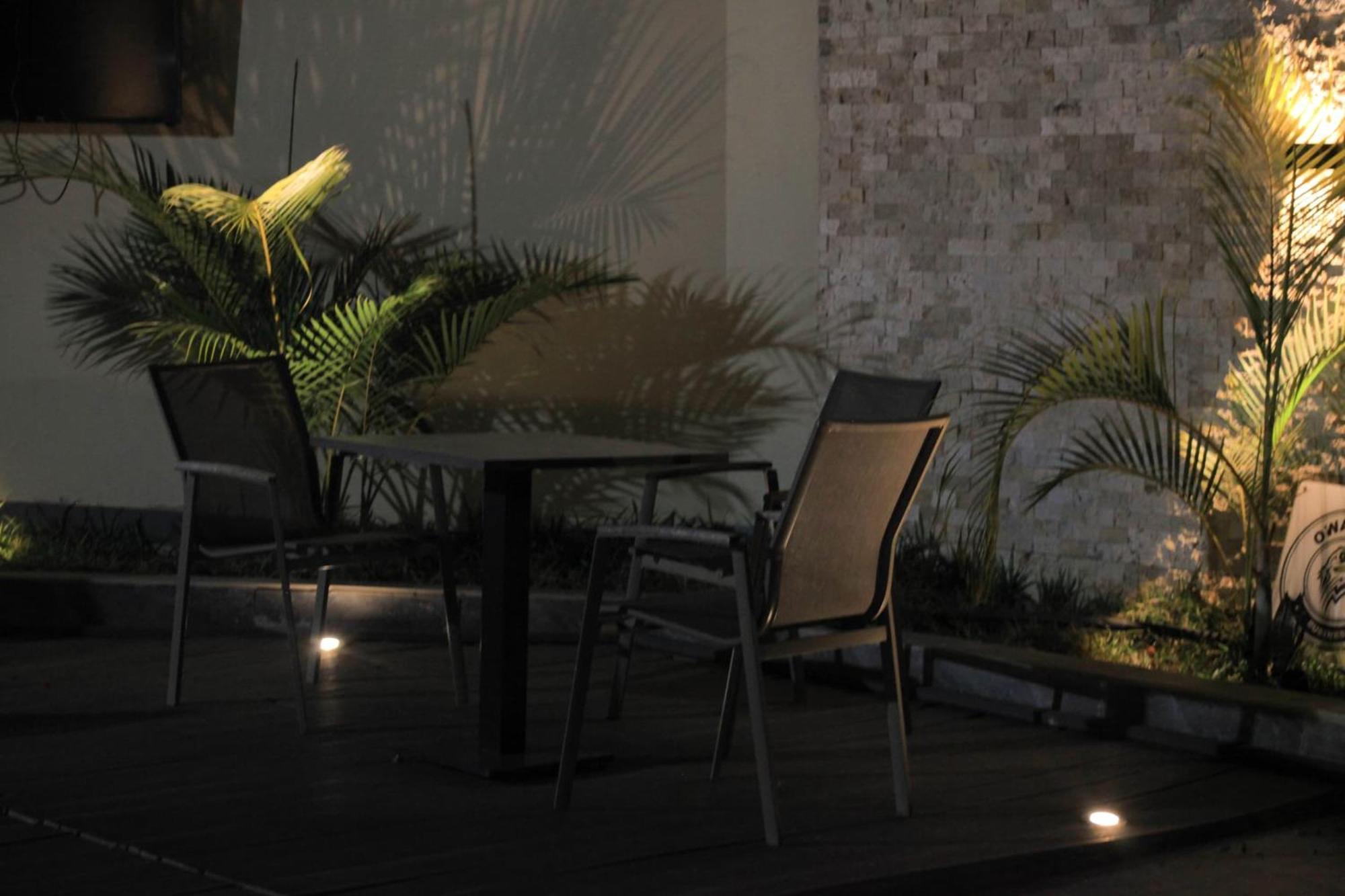 Owandja House Lubumbashi Hotel Ngoại thất bức ảnh